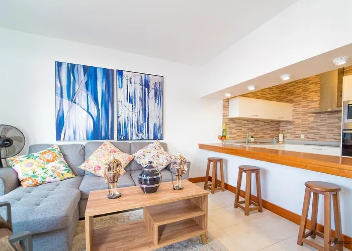 Luxury Villas Anjomacar
